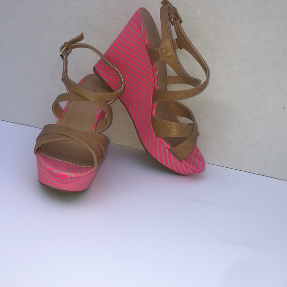 Pink and nude Tommy Hilfiger wedges - Picture 1 of 3